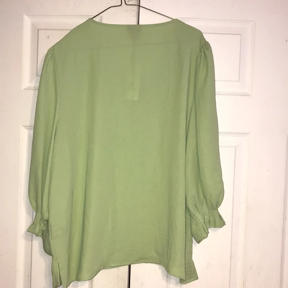 NWT Women’s Worthington Top - Picture 5 of 8